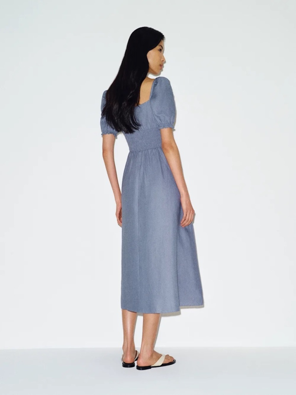NEW Reformation Adler Linen Midi Smocked Puff Sleeve Dress Cornflower Blue US 2 - Picture 3 of 14